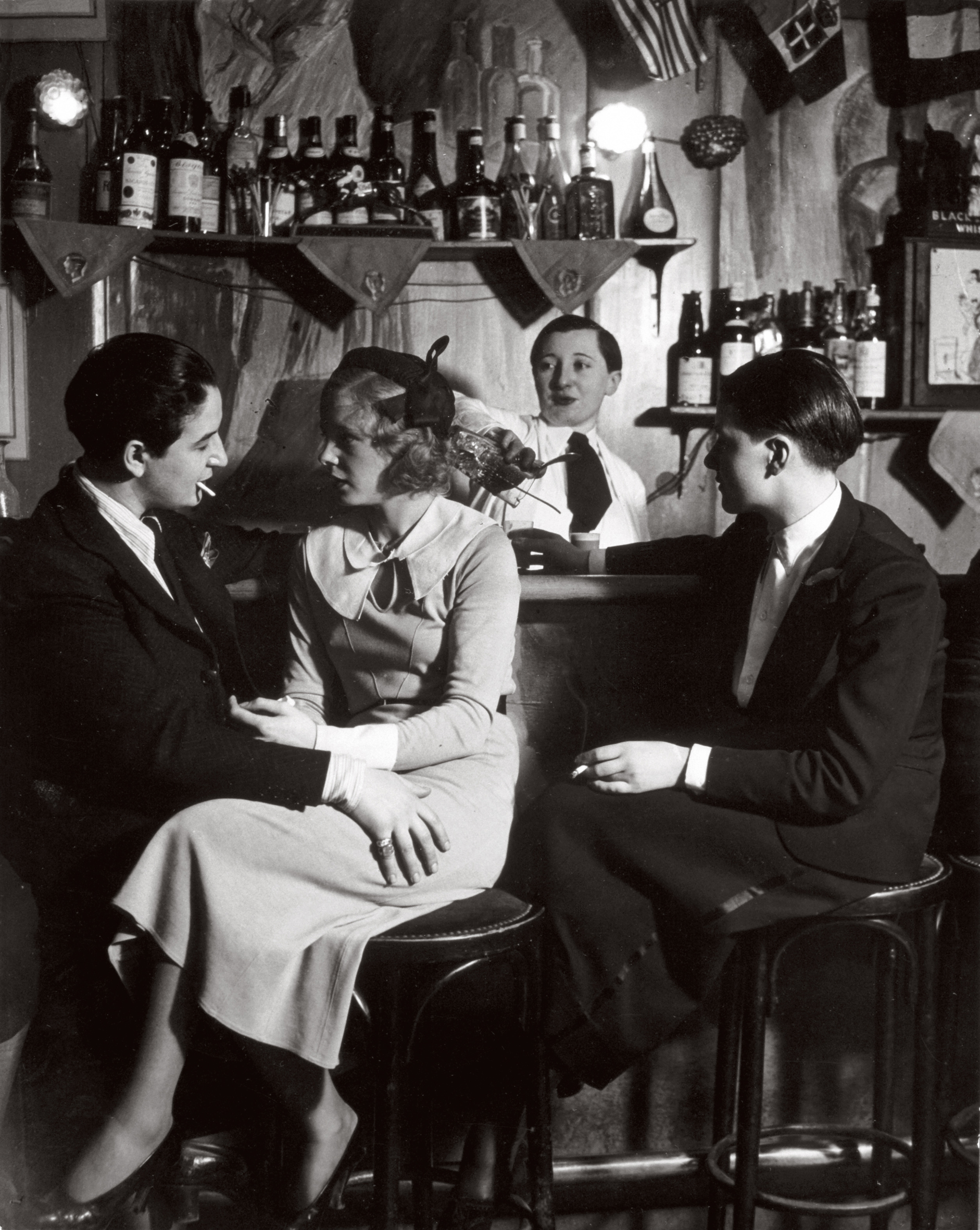 Every Picture Tells A Story: Le Monocle of Montmartre during the roaring 20's