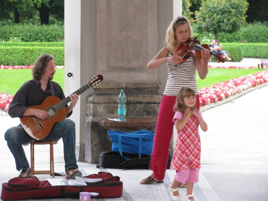 A floaty late summer serenade in Munich 2008