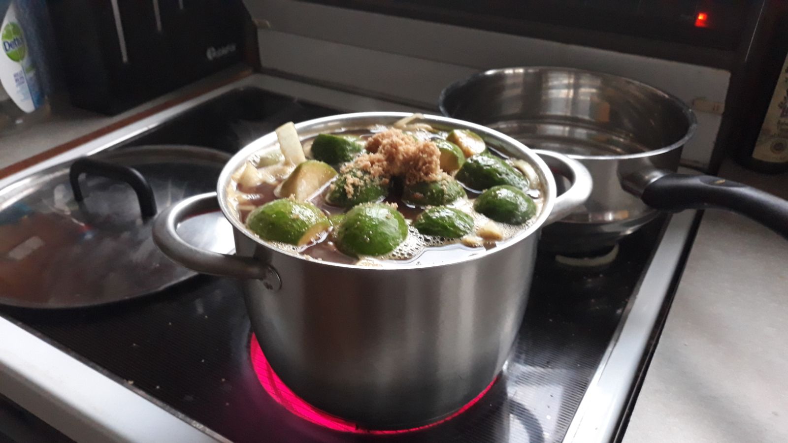 Food: Autumn's bounty and feijoa relish