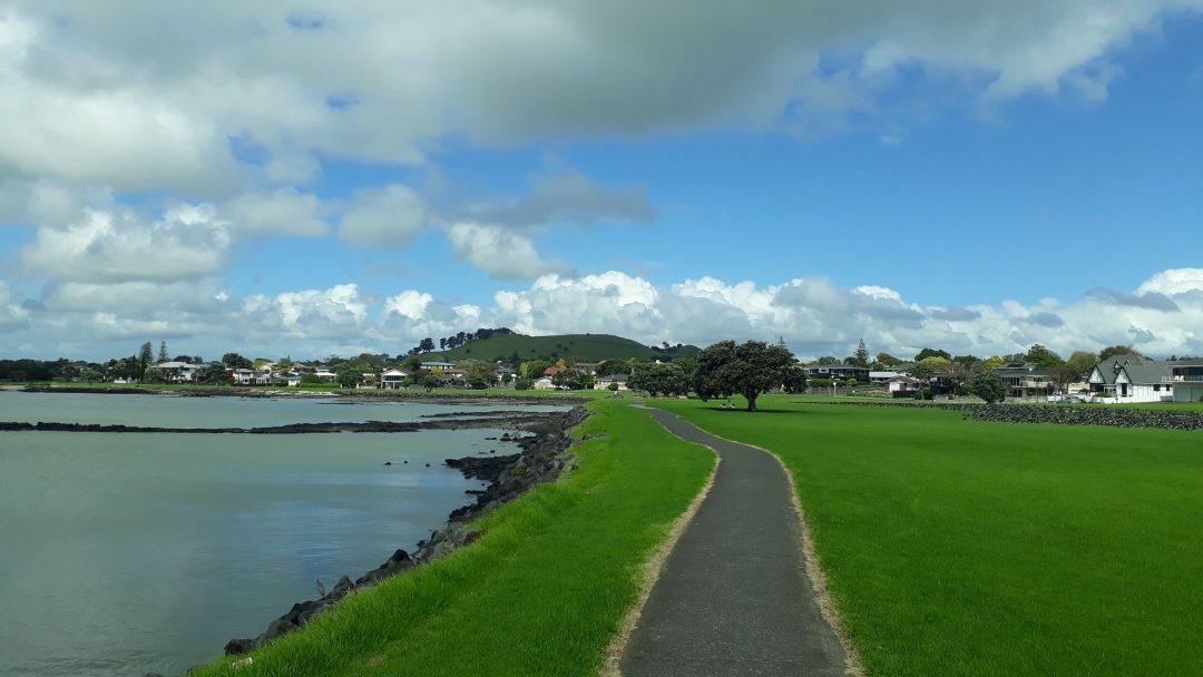 Close to Albury Park you will find a nice bike path on Manukau Harbour. Copyright Content Catnip 2017