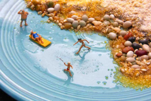 Leviathan or Lilliputian? 