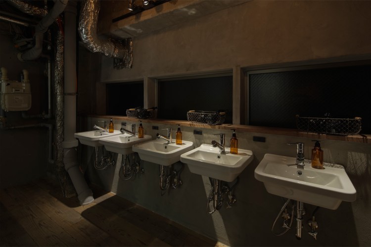 Experience the Perfect Soothing Tokyo Lullaby: Book and Bed