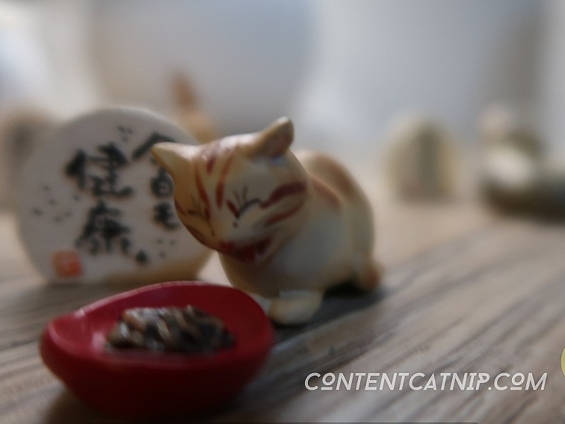 Netsuke & Gashapon toys Ancient Japanese treasures and modern&nbsp;collectibles