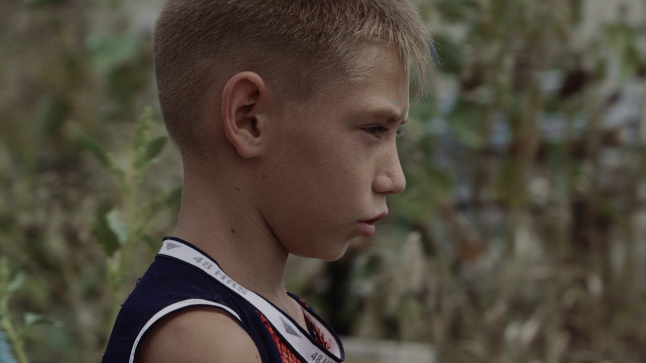 Film Review: The Distant Barking of Dogs