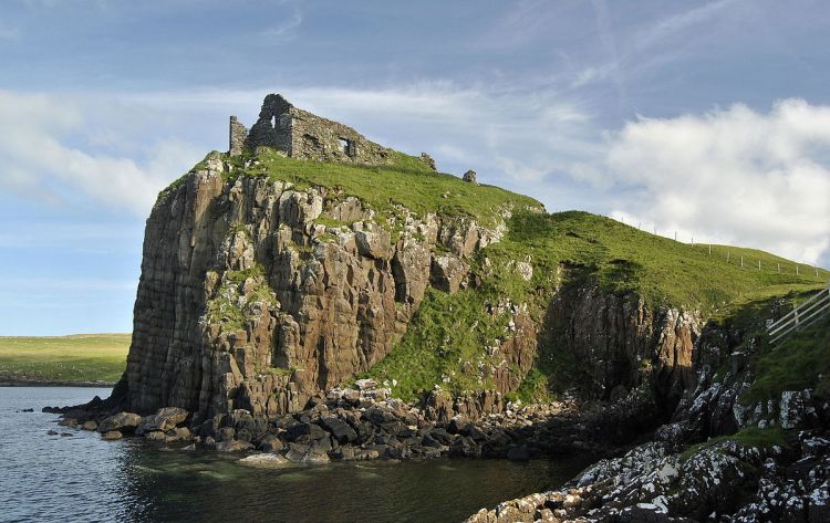 The ruins of Duntulm castle as it is today
