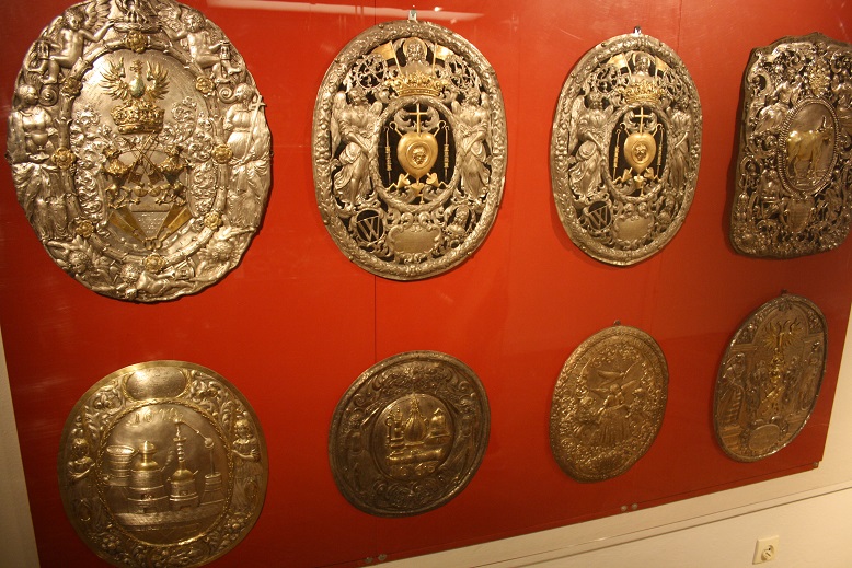 A brief history of artisan and merchant guilds in medieval Poland