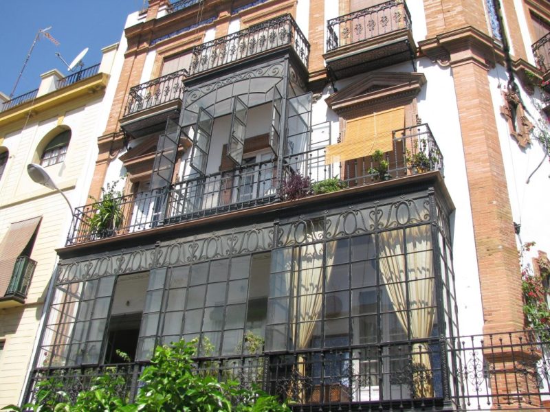 Travel: The Beautiful Terrace Windows of Triana,&nbsp;Sevilla