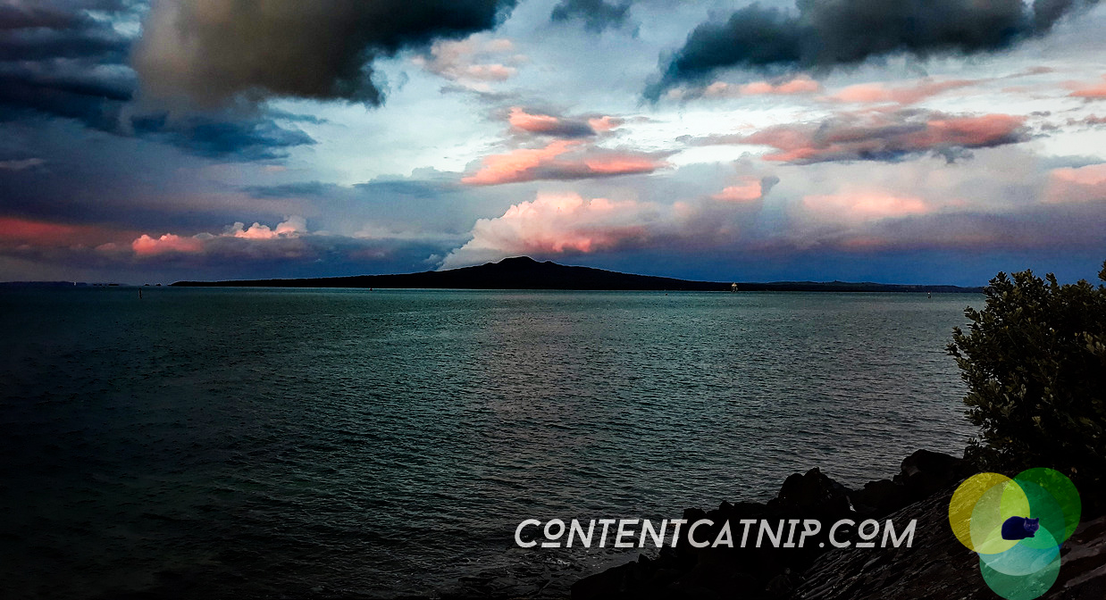 Dusk at Okahu Bay Copyright © Content Catnip 2018 www.contentcatnip.com