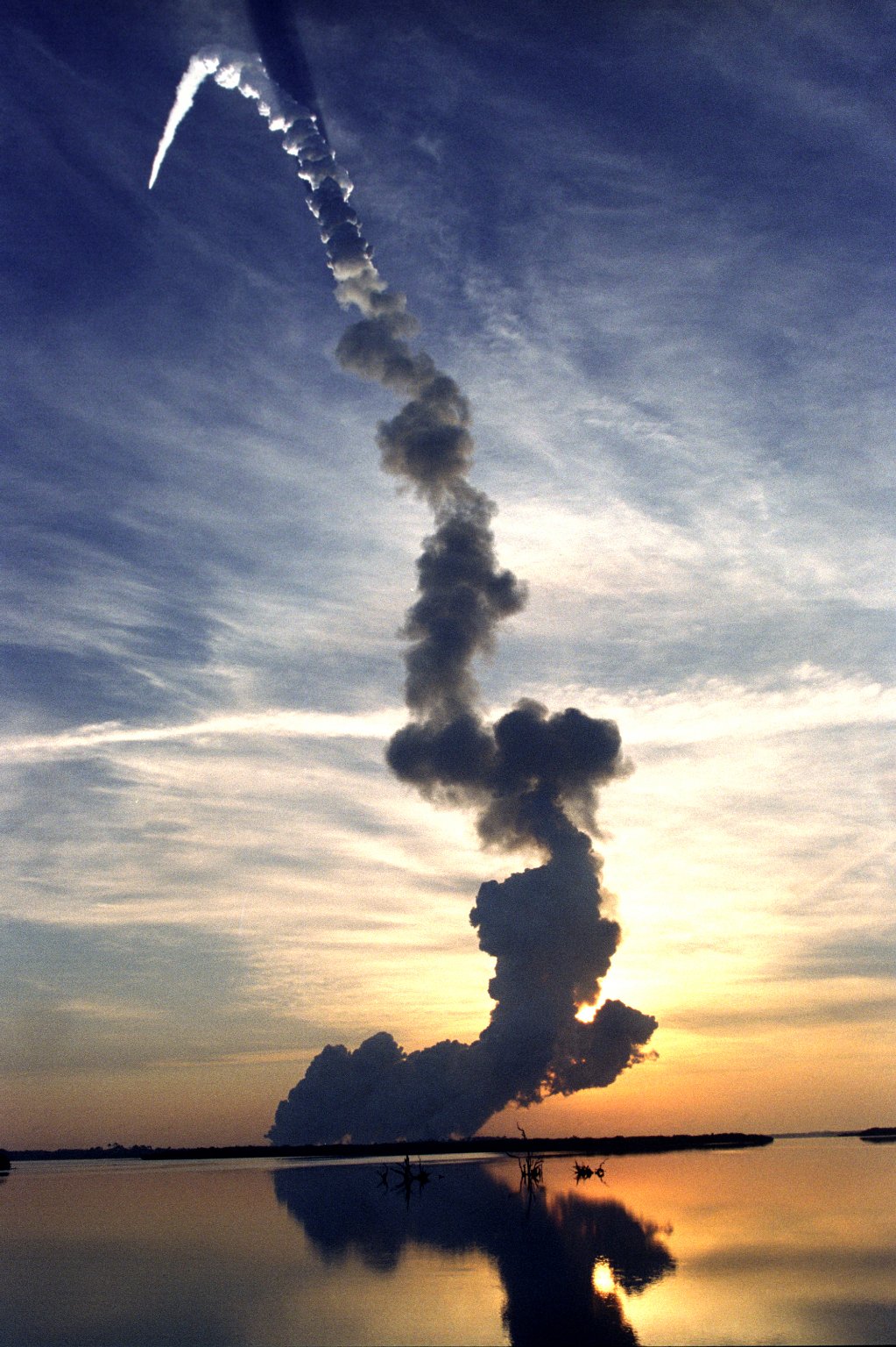 Every Picture Tells A Story: Interstellar Cloud Trail in 1999