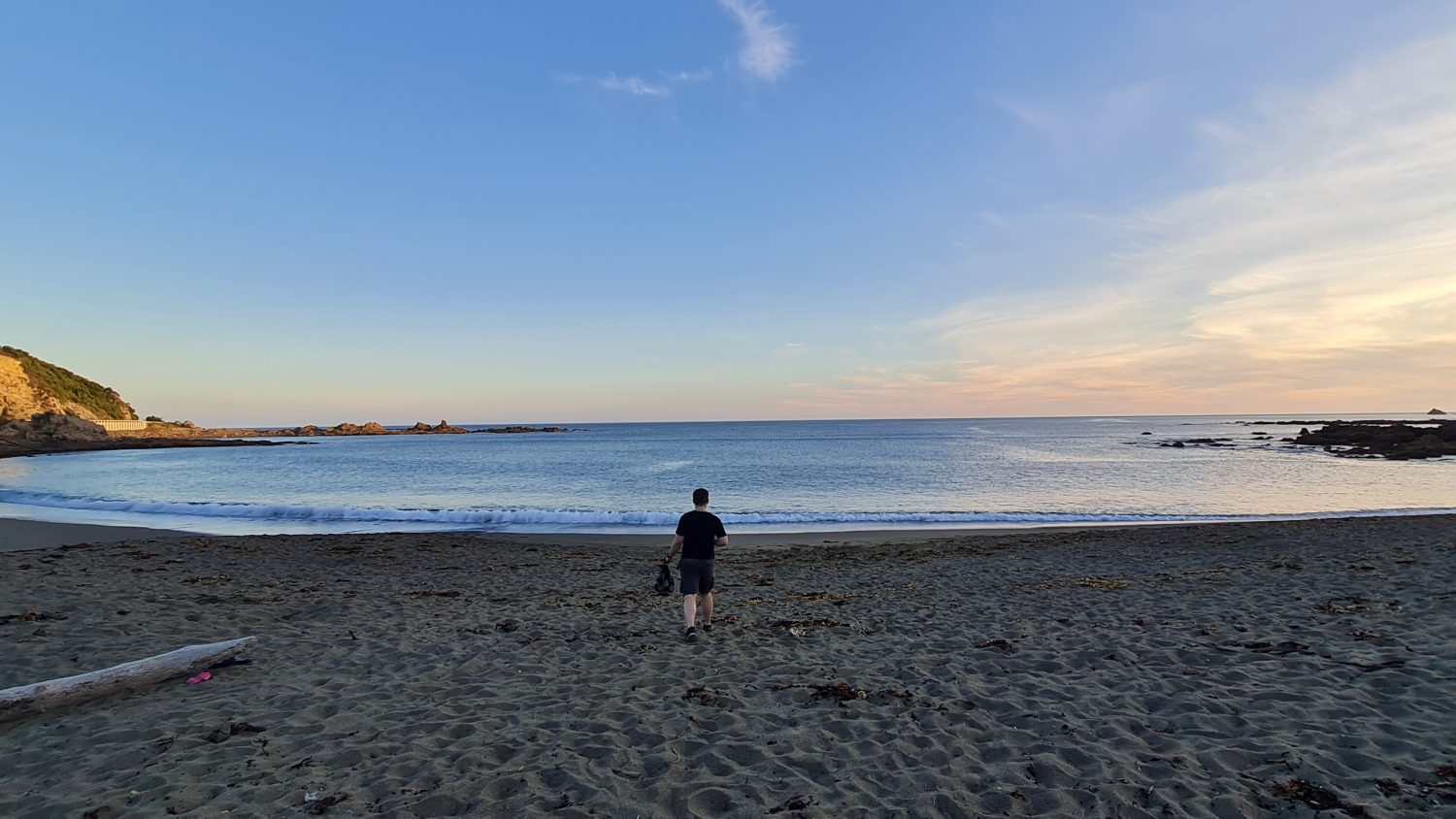 Wellington coast at dusk, copyright Content Catnip 2021