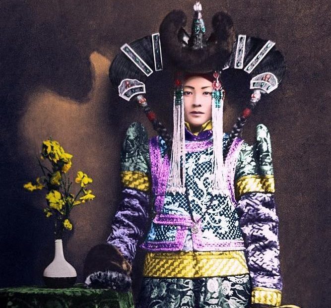 Queen Genepil of Mongolia: the last monarch of a Dynasty