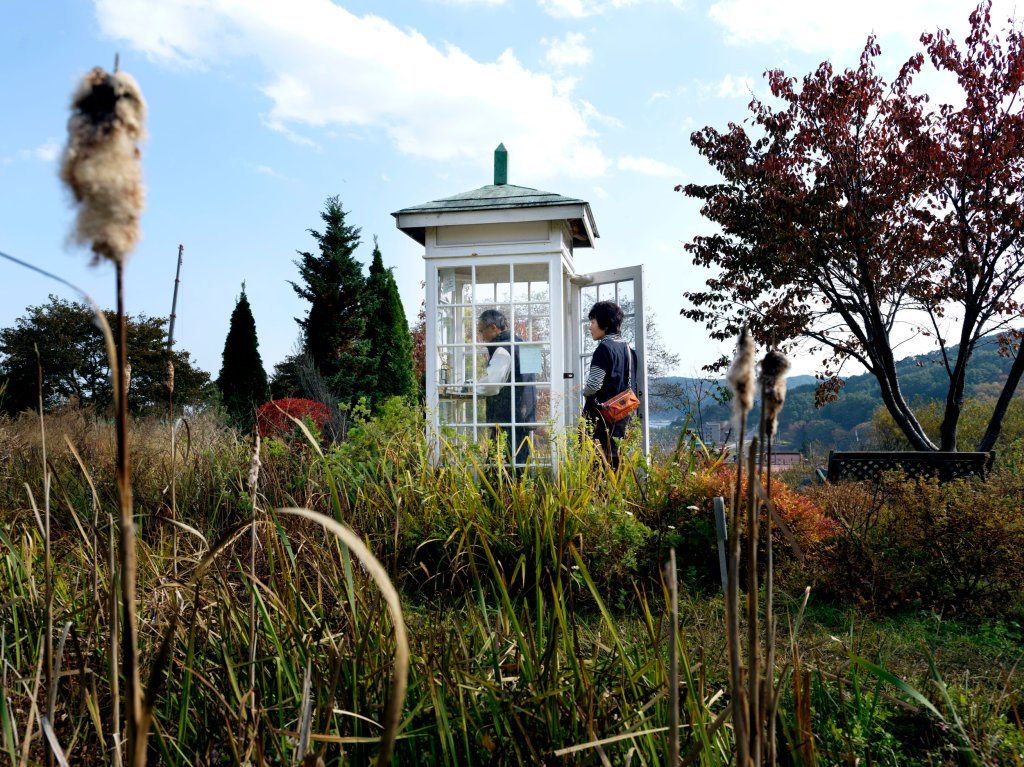 A wind phone 風の電話, kaze no denwa for contacting people who have crossed the veil
