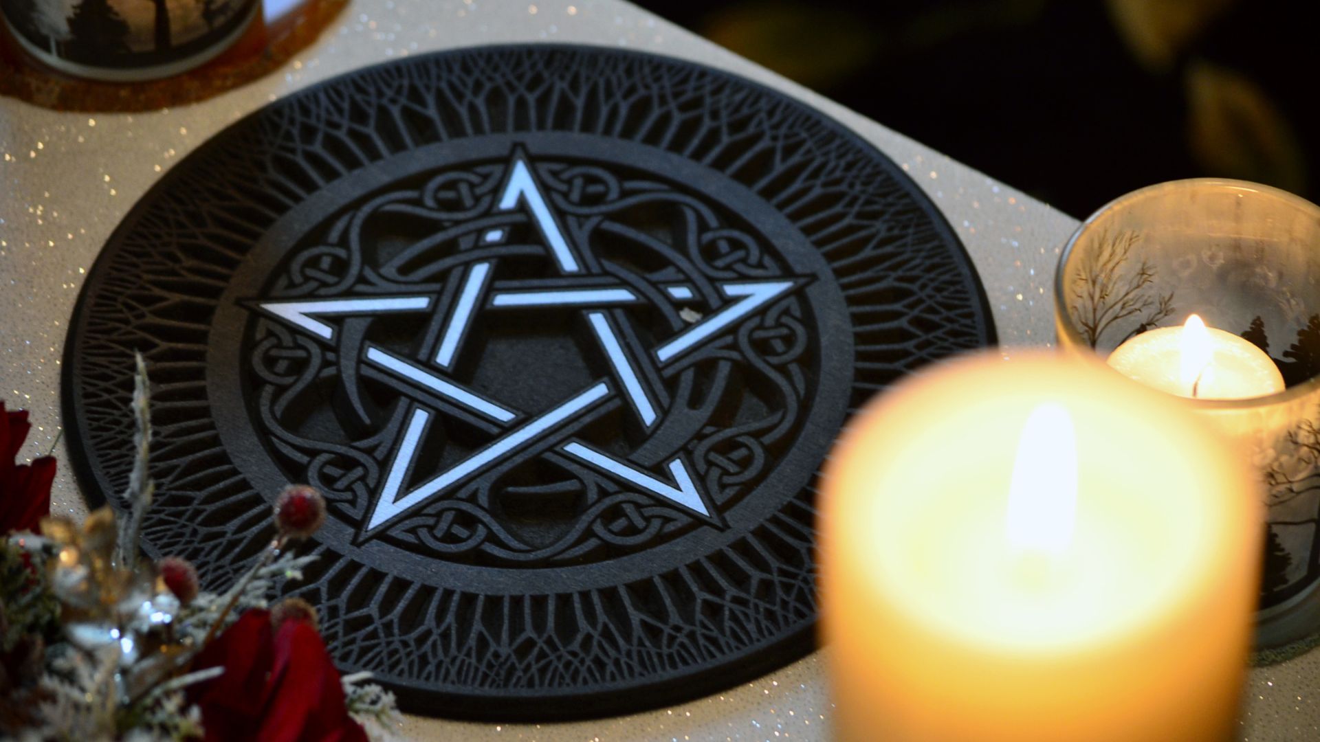 Love spirituality pagan witchcraft ritual pentagram 38