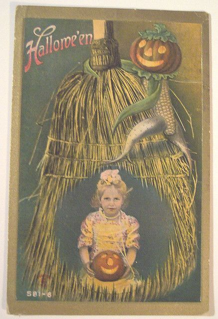 Spooky and delightful vintage Halloween cards 