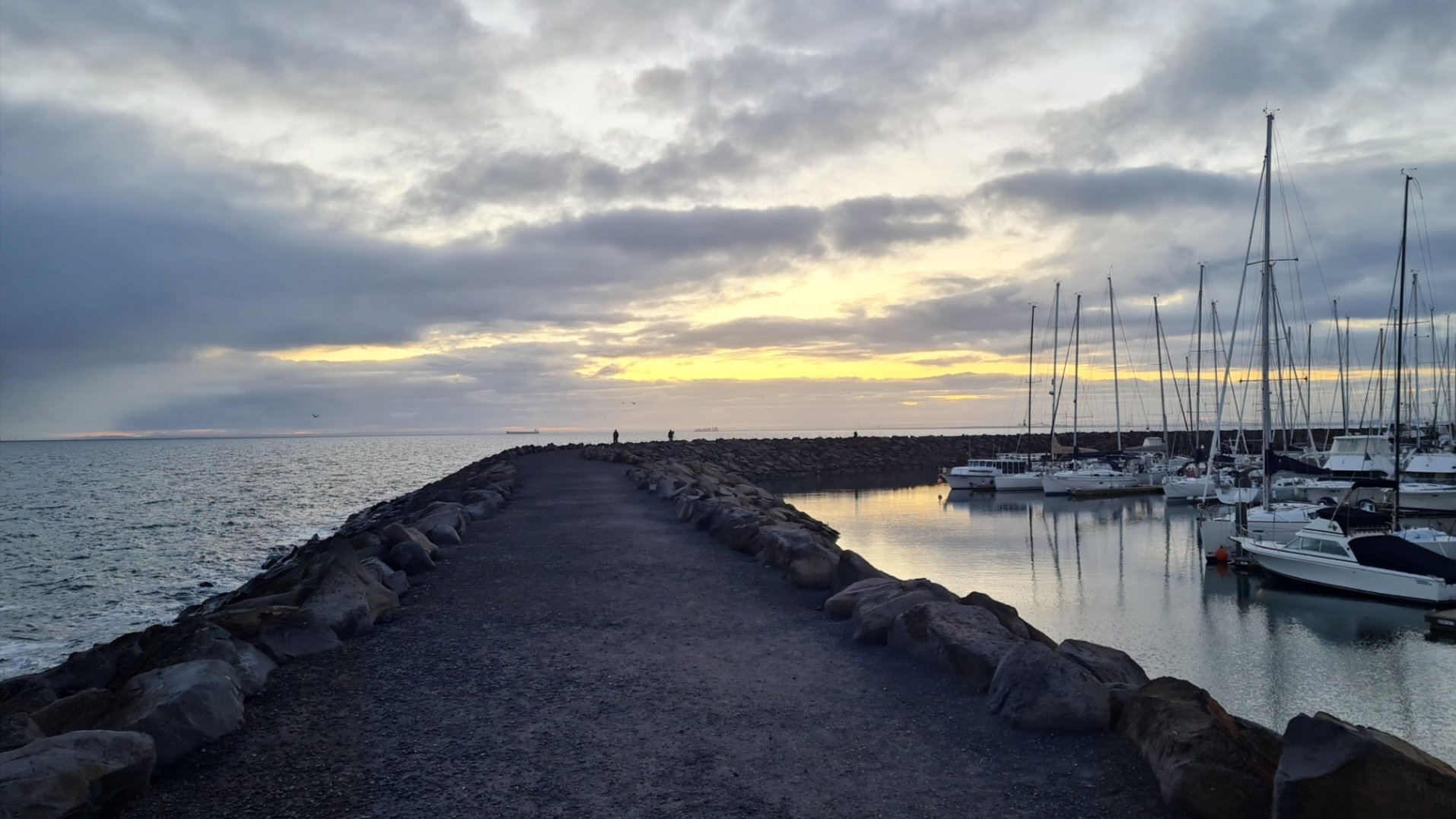 Travel | Mystical Melbourne | Harbour at the edge of night