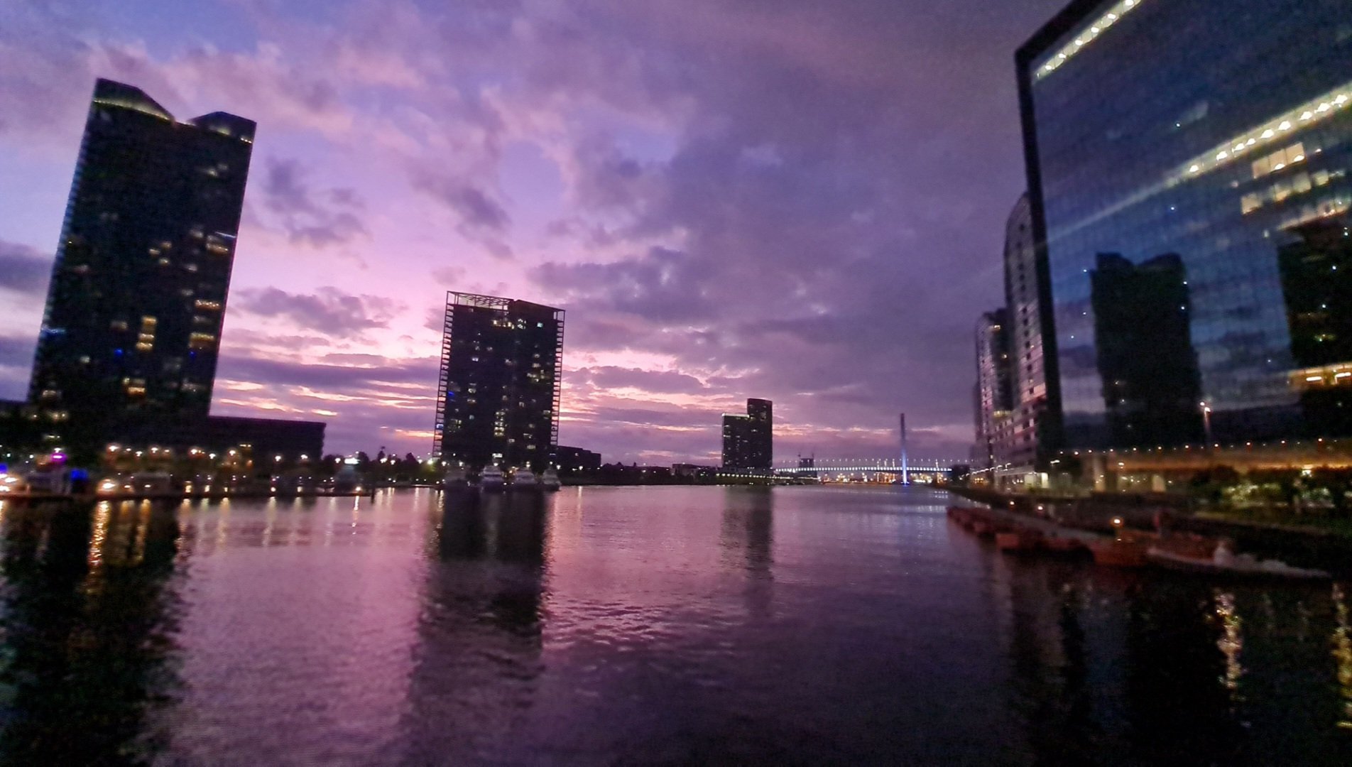 Melbourne by the evening light