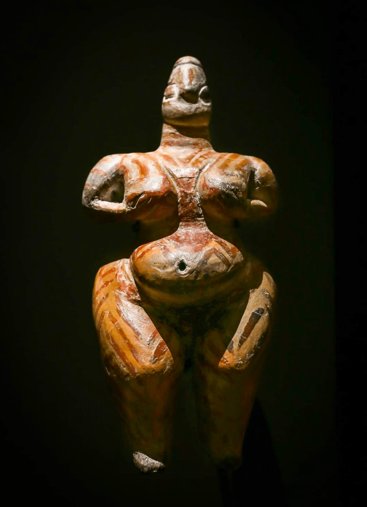 A mysterious mother goddess idol found in Türkiye
